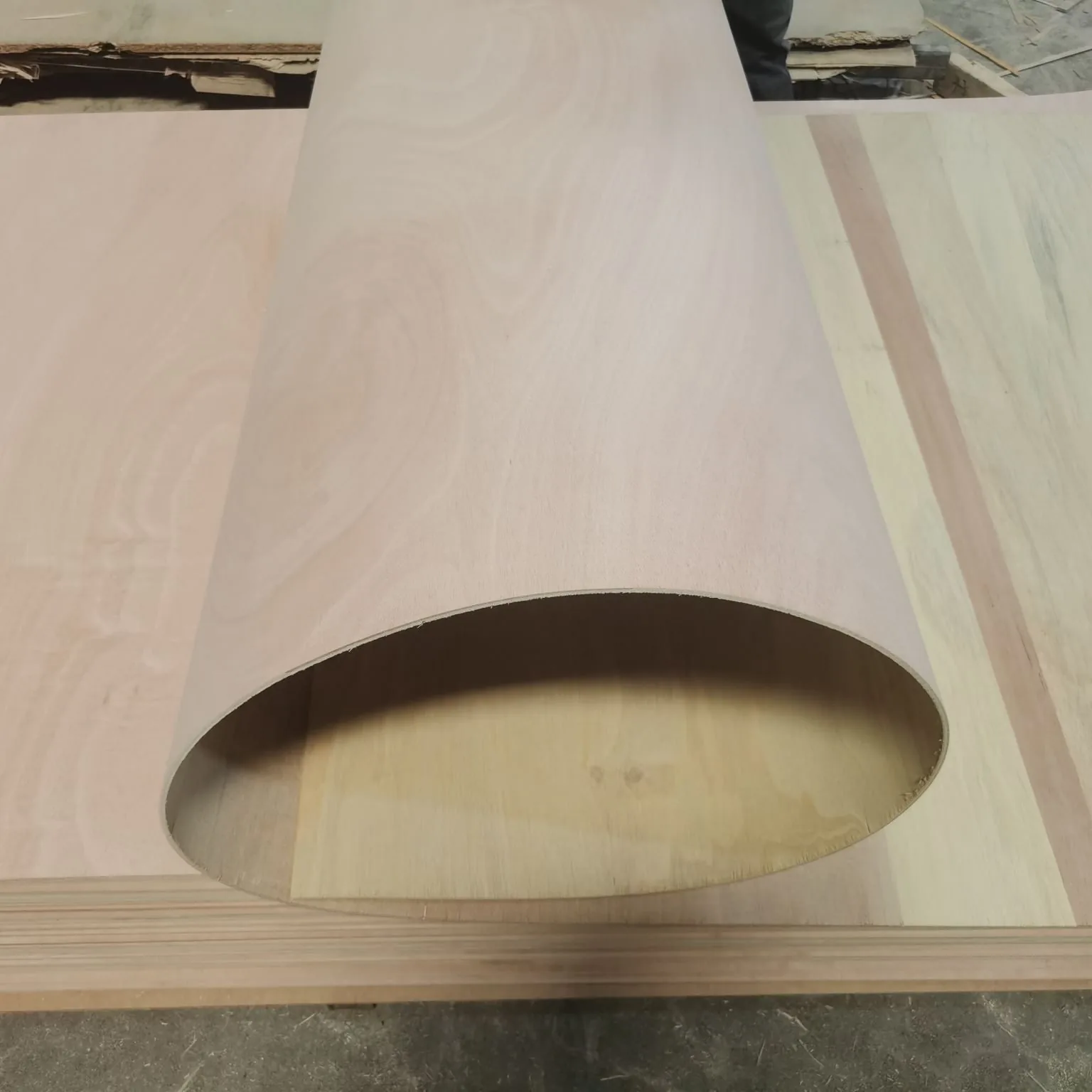 Bendy Plywood Short Grain 4mm 2440 x 1220